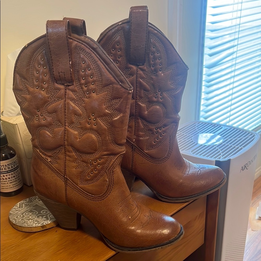 Stylish Brown Ankle Booties for Every Occasion